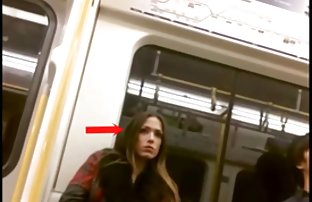 Minijaturna mrvica uzima veliki penis