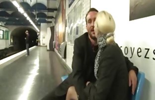 Ruski schmar je pristao na novac da se napije na ulici.