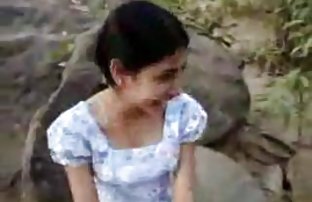 Prekrasan ples seksi Hindu Sari