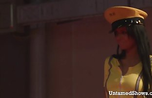 Poznata Ruska zvijezda osvijetljena u videu