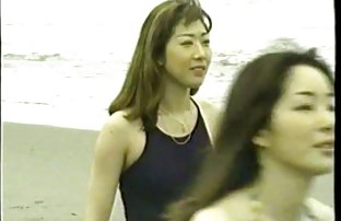 Bodybuilder drnuo dva ' Strass